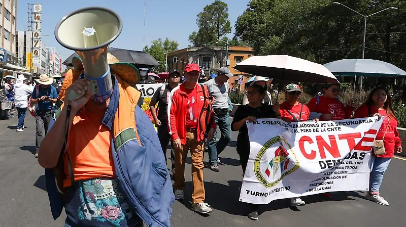 CNTE MARCHA DIA DEL MAESTRO MAGISTERIO